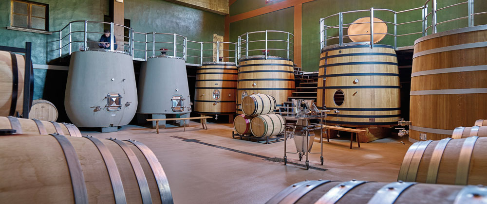 Barricas en Bodegas Amaren